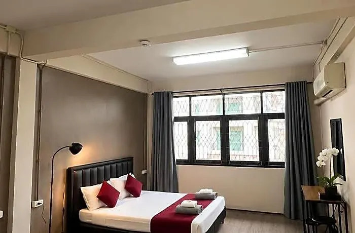 Hotel The Cage Bangkok
